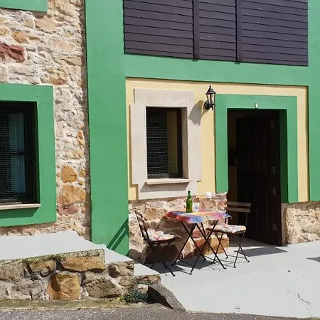 Κατάλυμα σε φάρμα El Piensu *