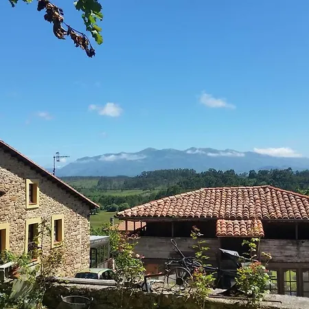 El Piensu Κατάλυμα σε φάρμα Villaviciosa (Asturias)